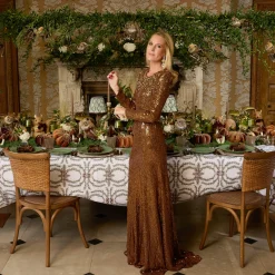 Tablecloths<Mrs. Alice Acorn Garland Tablecloth
