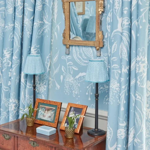 Serena Fresson Fabrics<Mrs. Alice Blue Chelsea Square Fabric