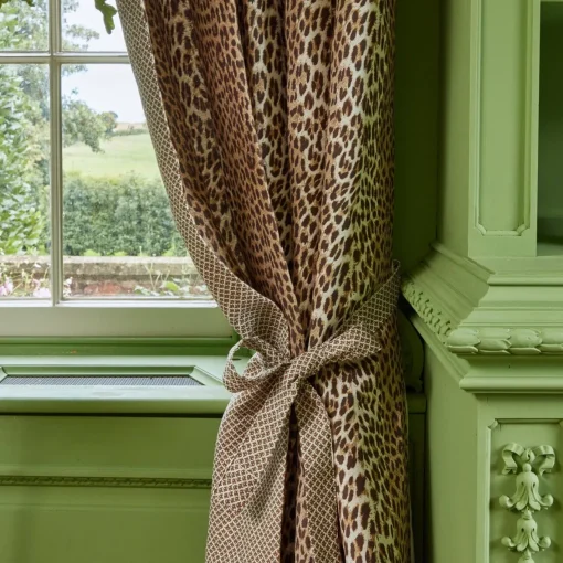 Serena Fresson Fabrics<Mrs. Alice Chestnut Brown Leopard Fabric