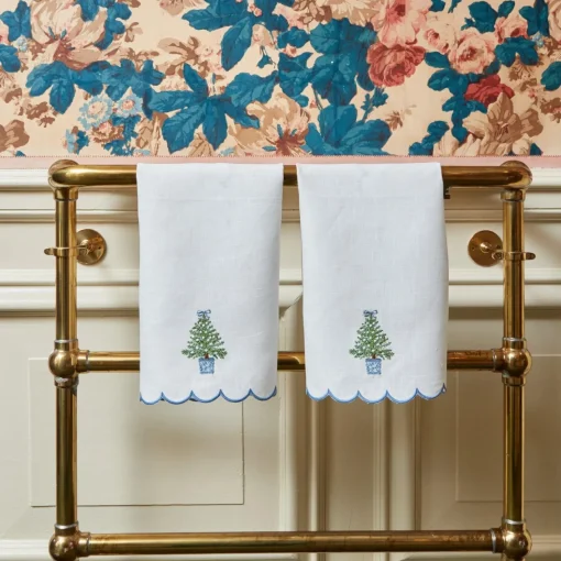 Mrs. Alice Monogram | Monogrammable Gifts<Mrs. Alice Embroidered Christmas Tree Linen Hand Towel