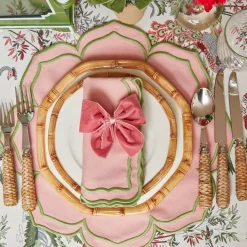 Napkins | Mrs. Alice Monogram<Mrs. Alice Fleur Pink Napkins (Set of 4)