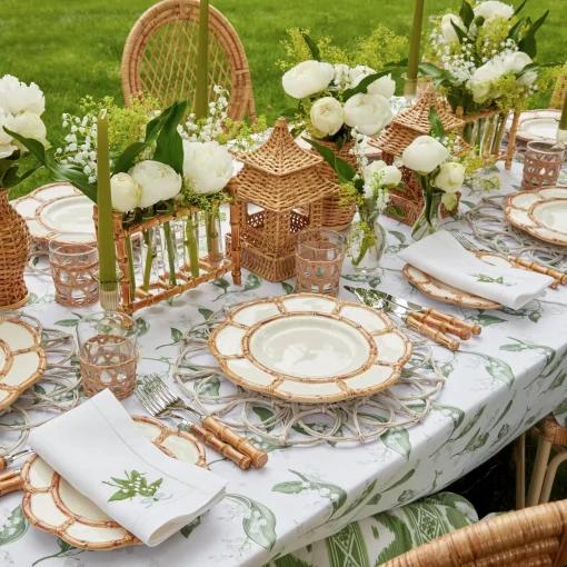 Napkins<Mrs. Alice Lily of the Valley White Linen Napkins (Set of 4)