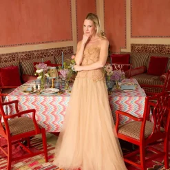 Summer Table Linen | Tablecloths<Mrs. Alice Magdalena Raspberry Tablecloth