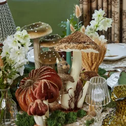 Autumn Decorations<Mrs. Alice Natural Mushroom with Climbing Squirrel (Pair)