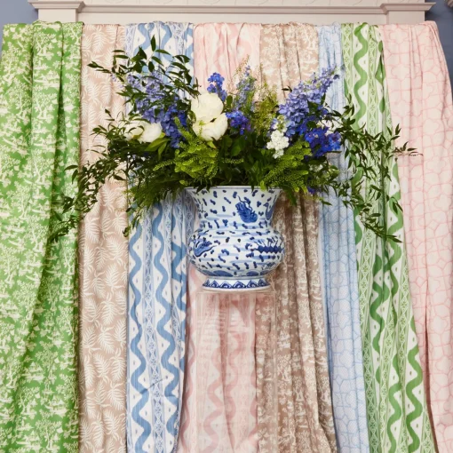 Serena Fresson Fabrics<Mrs. Alice Pink Pagoda Garden Fabric